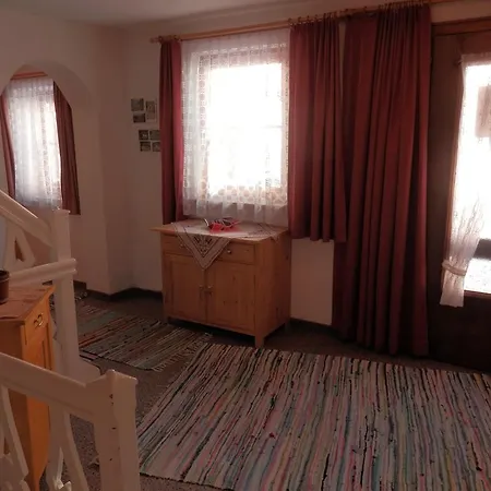 Aujagerhaeusl Holiday home Neukirchen am Grossvenediger